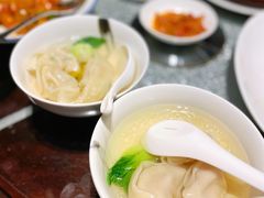 刀鱼馄饨-杭州西子湖四季酒店·金沙厅