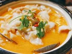 招牌酸汤鱼-老浒记烤鸭-北京菜(琉璃厂店)