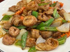 -红岩美食坊(伊春市伊春区)