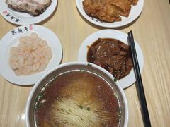 -朱新年·苏式汤团·面点(北寺塔店)
