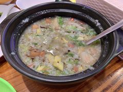 荔湾艇仔粥-澳门陈光记烧味饭店(南京德基广场店)