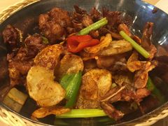 麻辣干锅牛蛙-避风塘(百联东郊店)