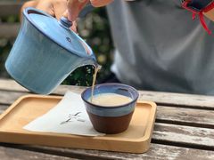 -彳亍咖啡·这里(水湾路店)