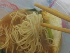 -牛吃草牛肉面(甬港南路店)