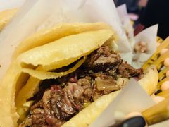 精品火烧-闫家驴肉老店(华电一校店)