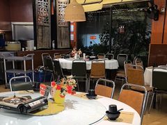-刘姐啤酒鱼民族演艺餐厅(西街总店)