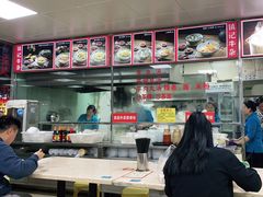 -华威达牛庄(黄埔大道西店)