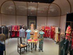 点击看大图 -藤薰定制中式嫁衣礼服旗袍店