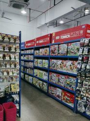 -逝水玩具折扣店