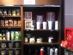 零售区-星巴克(海口美兰机场分店)