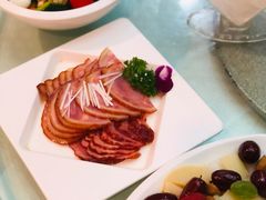 酱熏肘子-老街坊美食汇(玉兰大街店)