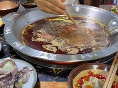 -重庆故事姊妹老火锅(财经学院店)