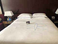 -广州天河希尔顿酒店