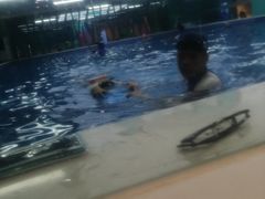 -Swim斯卫姆国际儿童游泳中心(红博中央公园店)