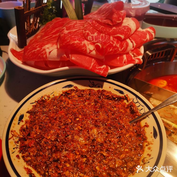 西安城墙根下🏰正宗的成都老火锅🔥，舌尖上的川渝美食！