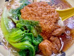 红烧猪扒汤面-食惠里小笼包面馆(越秀店)