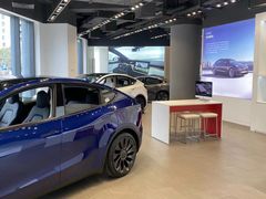 -TESLA 特斯拉(上海太古汇体验店)