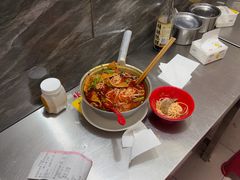 -铁锅哥米线