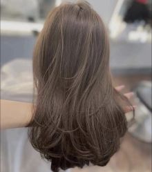 -苏豪美发S A L O N烫发染发