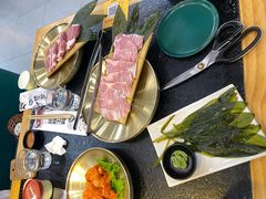 -臻牛烤肉
