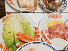 -旧街市鲜货老火锅(大光路店)