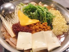 部队火锅-富乐满韩国正宗炸鸡韩国料理(虹泉路店)