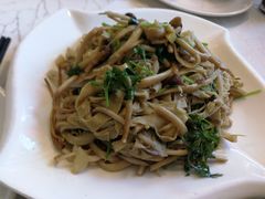 鲜菇爆百叶-马凯餐厅(长椿街店)