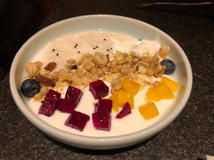 米釀鲜果酸奶-丝路金桃·新疆菜(徐汇店)