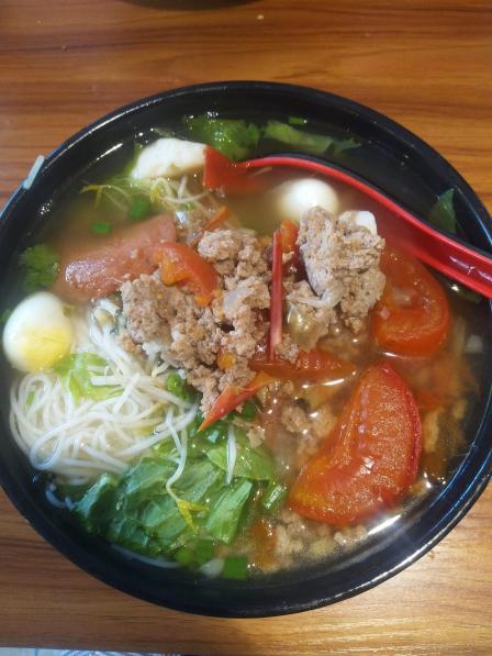 越南婆蟹仔粉(侨港店)-"去北海的第一天就听说了侨港风情街有一家蟹.