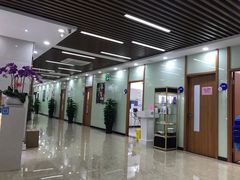 -茂菊口腔连锁(浦东南路店)