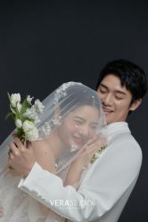 -至臻微拉婚纱摄影