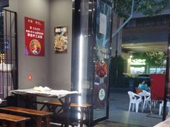 -老街烧烤大排档·地道湖北菜·龙虾馆(汉口火车站店)