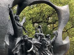 -上海市龙华烈士陵园