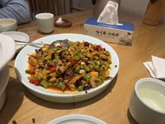 -严记小天府酸菜鱼(西四路店)