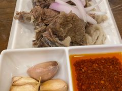 -清真·玛丽亚新疆菜主题餐厅(浙江中路店)