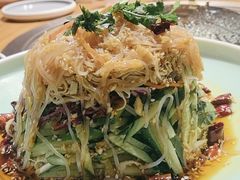 -锅老头海鲜铁锅炖