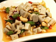 脆腰果莲藕丁-老兰家传统烧烤炒菜泡馍(小南门店)