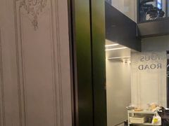 -巴厘龙虾·榜首油焖大虾(洞庭·艺术洋房店)