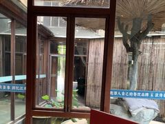 -忆江南·临江鱼馆