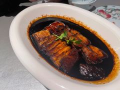 招牌焦糖黑叉烧-维园悦谱·海派家常菜(乌鲁木齐南路店)