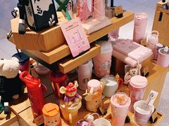 -星巴克臻选(上海中环广场2F店)