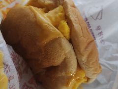 吉士双蛋汉堡-麦当劳(高铁南站店)