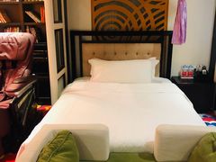 -喜鹊愉家酒店(郑州曼哈顿博览中心地铁站店)