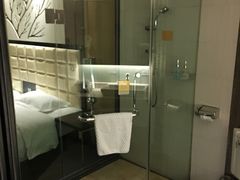 -昆明朗威酒店(昆明站火车站双桥夜市风情街店)