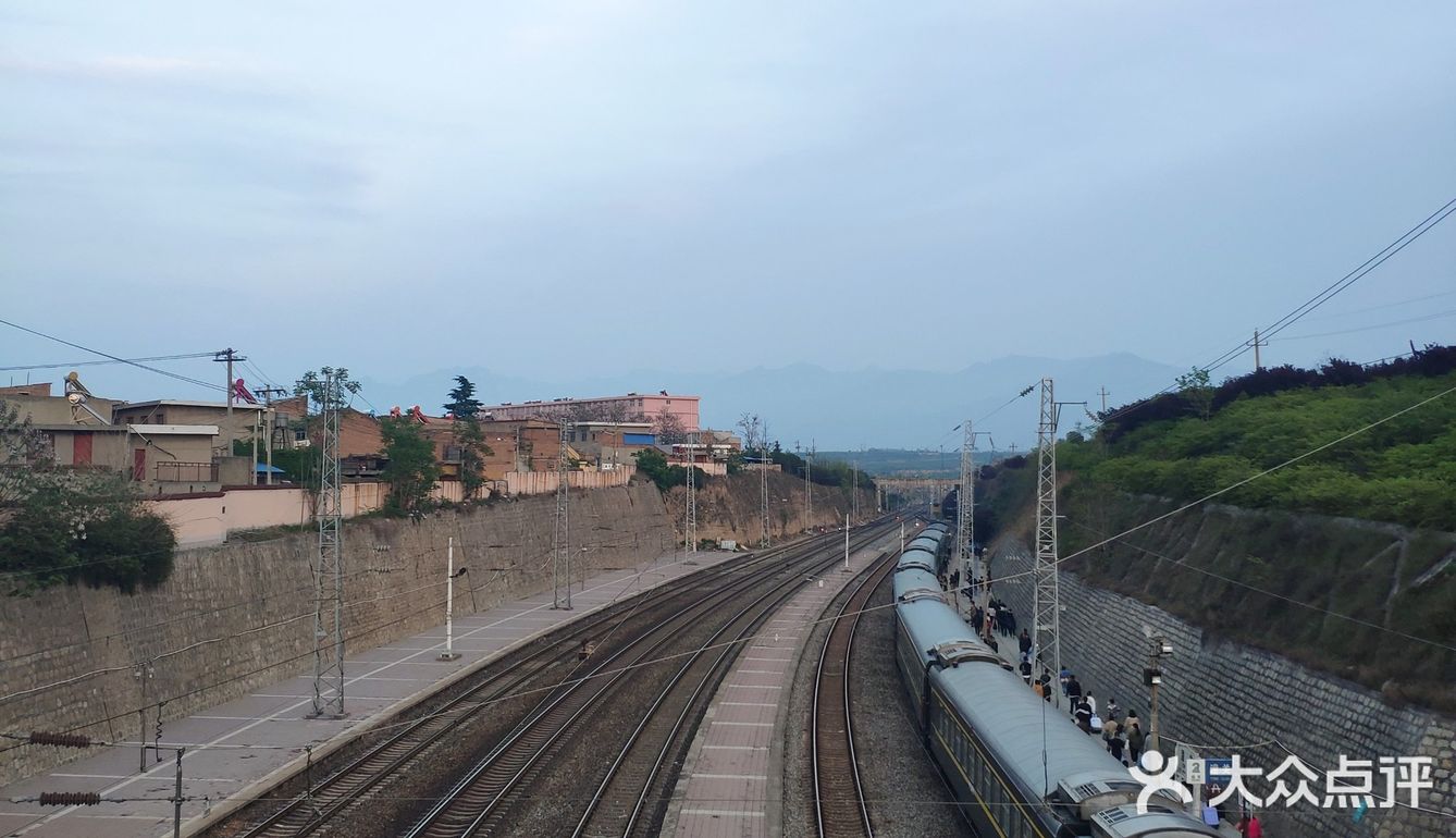 潼关站一个典型的曲线车站