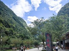 -重庆神龙峡漂流