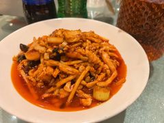 -辛香味烧鱼馆·非遗技艺·排骨红烧肉(光谷医药园店)