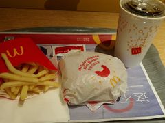 -麦当劳(中山公园龙之梦店)