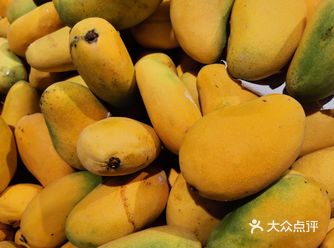 快过年啦,芒果吃起来?