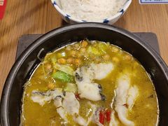 老坛酸菜鱼饭-阿香米线(杭州良渚永旺店)